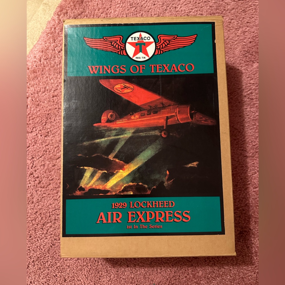 Wings of Texaco 1929 Lockheed Air Express Model